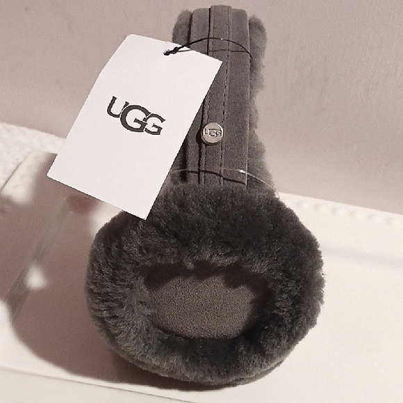 Gorgeous! UGG Charcoal Gray Shearling Sheepskin Earmuffs ⚜️☃️⚜️ - Picture 10 of 10